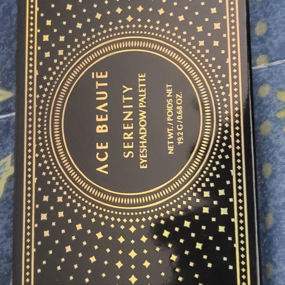 Ace Beaute Limited Edition Serenity Eyeshadow Pallette - Picture 4 of 4